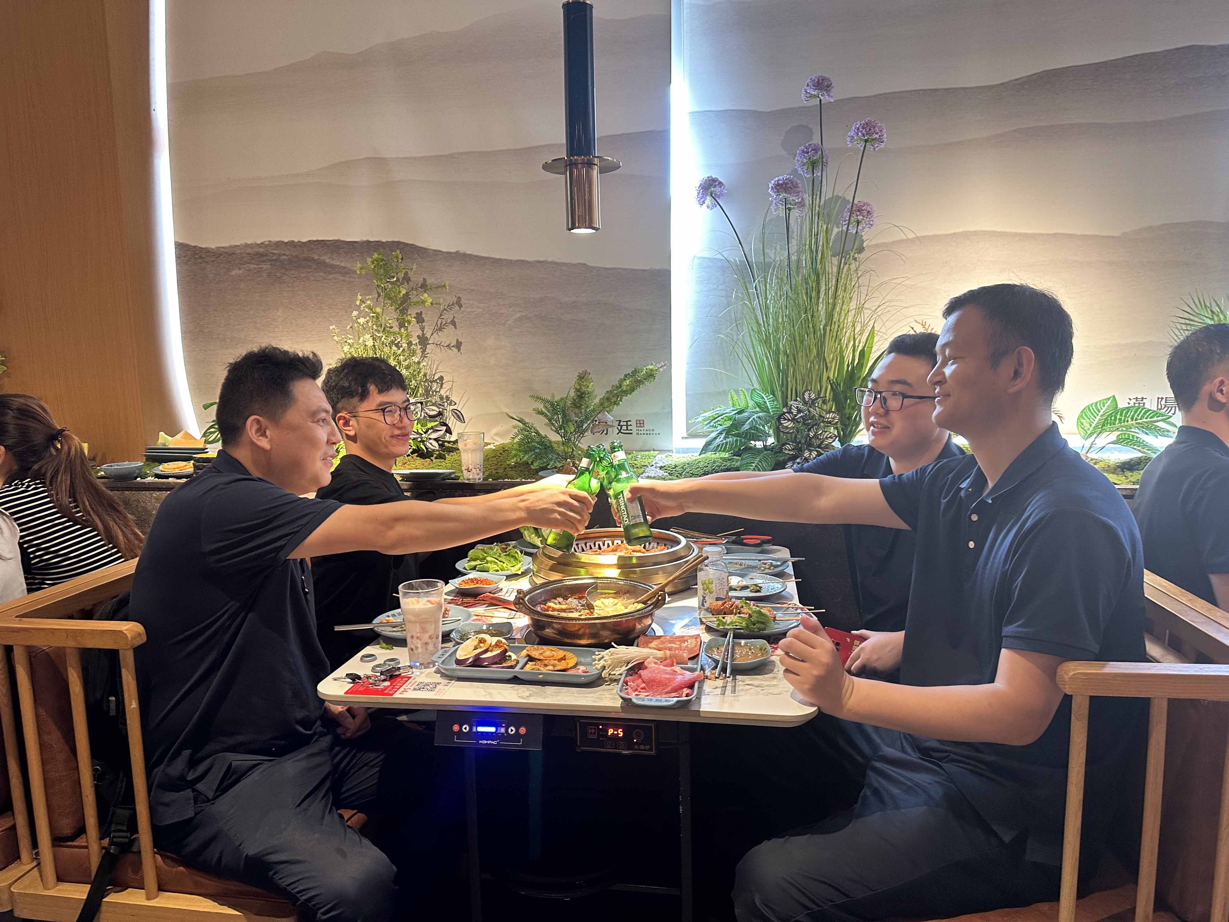 久信達(dá)科技公司員工齊聚光明區(qū)蠄蜍石，開啟活力爬山之旅暨團(tuán)建活動(dòng)(圖5)